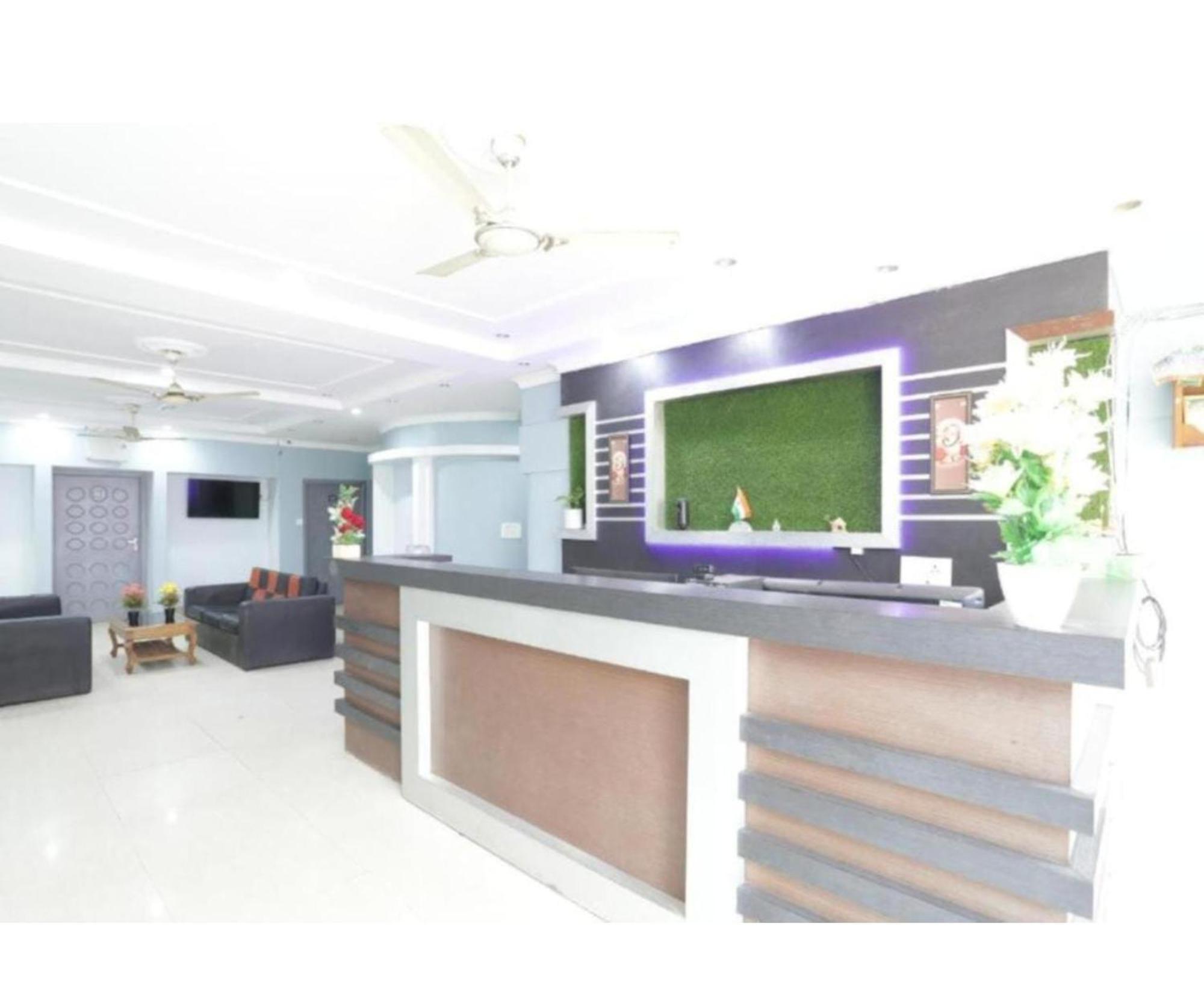 Day S Inn Luxury Stay Near Care Hospital In Budget Friendly Price Best Seller Bhubaneswar Exterior foto
